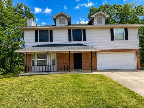 2001 Broken Arrow Cir, Bryan, TX, 77807-2335 | Card Image