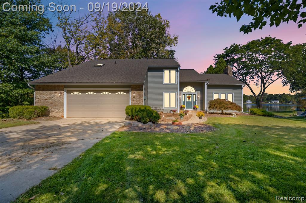 Canfield Trl, Brighton, MI 48114 #1