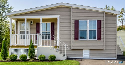 47-111 Clark Ln, Waterford, CT, 06385-2120 | Card Image