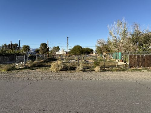6604 Plains Ave, Inyokern, CA, 93527-2243 | Card Image
