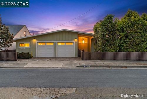 687 Sonoma St, Richmond, CA, 94805-1559 | Card Image