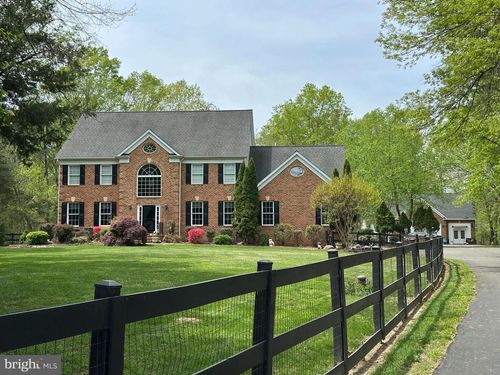 9300 Mackenzie Meadow Ct, Nokesville, VA, 20181-1033 | Card Image