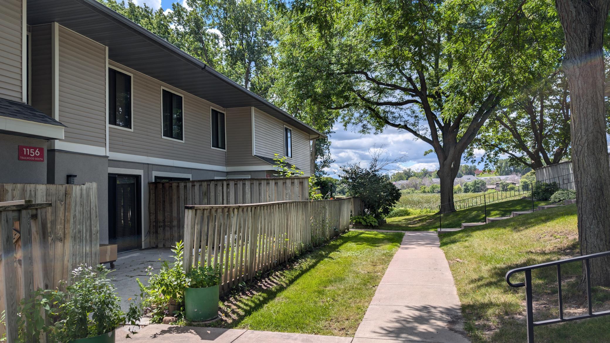 Trailwood , Hopkins, MN 55343