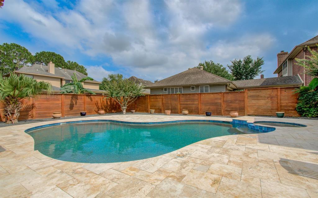 Hedgecroft Dr, El Lago, TX 77586