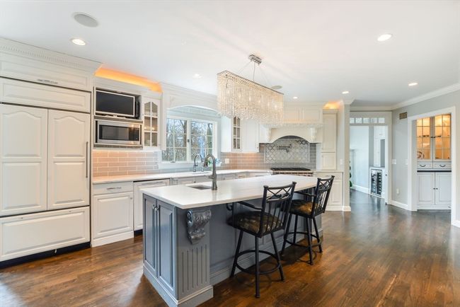 3 E High St, House other with 4 bedrooms, 5 bathrooms and 6 parking in Dartmouth MA | Image 13