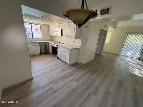 m229-700 E Mesquite Cir, Tempe, AZ, 85288-2112 | Card Image