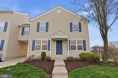 824 Purple Martin Ct, WARRINGTON, PA, 18976-3009 | Card Image