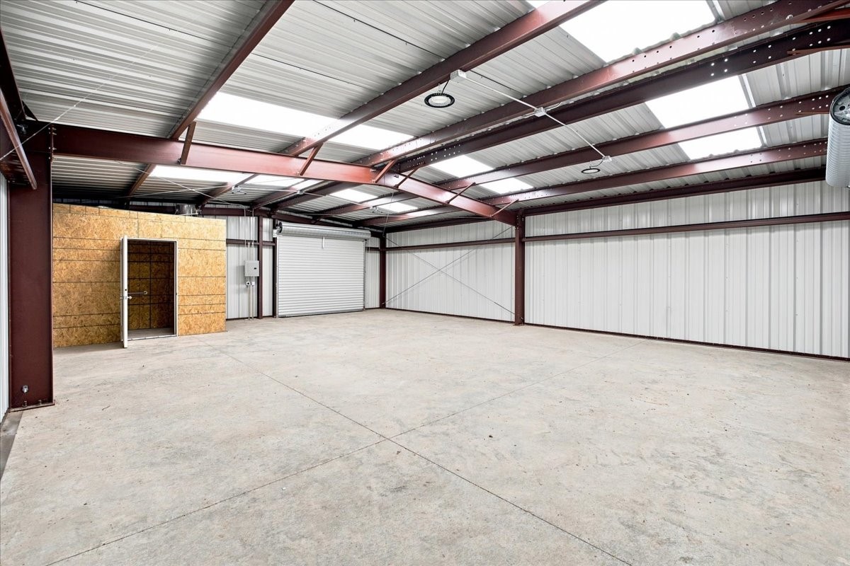 Commercial Lease in Corsicana 3