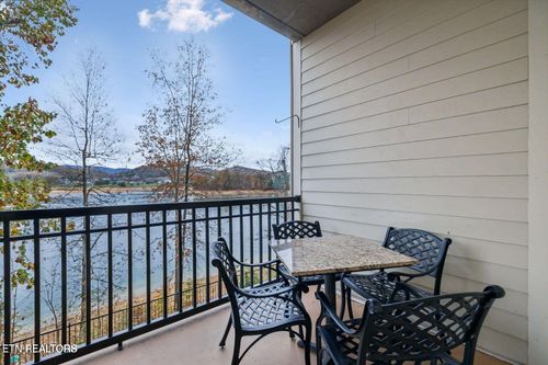 112 Sandpiper Ln, Bean Station, TN, 37708-5234 | Card Image