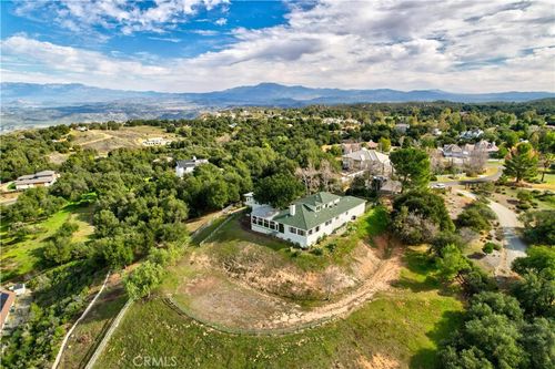 16765 Charro Rd, Lake Elsinore, CA, 92530-7536 | Card Image