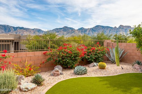 13212 N Stonecrop Ln, Oro Valley, AZ, 85755-1407 | Card Image