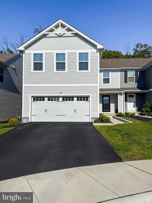 35 Juniper Cir, ELKTON, MD, 21921-4844 | Card Image