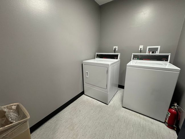 APT-303 - 173 Eastern Ave, Condo with 2 bedrooms, 1 bathrooms and null parking in Manchester NH | Image 41