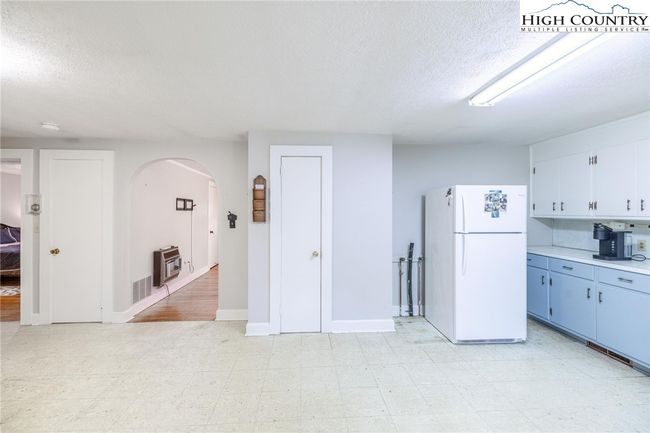 201 W Laurel Knob Rd, House other with 2 bedrooms, 1 bathrooms and null parking in Todd NC | Image 17