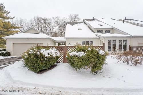 2132 The Blfs, Toledo, OH, 43615-3019 | Card Image