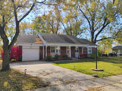 950 Dunham Lane, House other with 3 bedrooms, 2 bathrooms and 1 parking in Buffalo Grove IL | Image 1