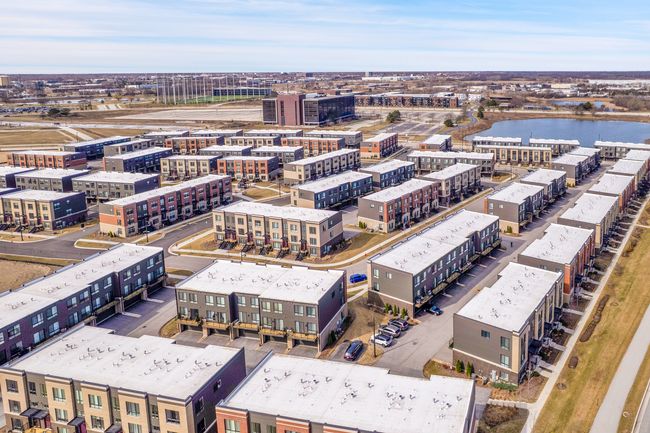1292 Quadrant Ln, Townhouse with 3 bedrooms, 3 bathrooms and 2 parking in Schaumburg IL | Image 34