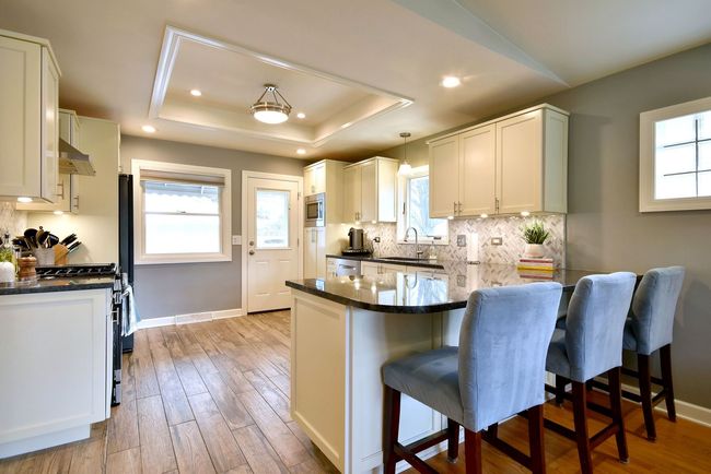 770 S Parkside Ave, House other with 3 bedrooms, 2 bathrooms and 2 parking in Elmhurst IL | Image 10