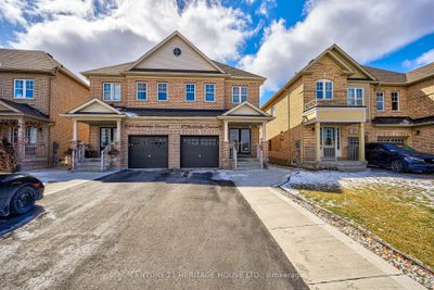 47 Banbridge Cres, Home with 3 bedrooms, 4 bathrooms and 4 parking in Brampton ON | Image 1