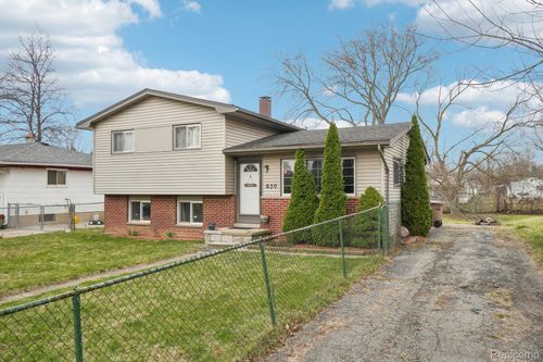 630 Peacock Avenue, Pontiac, MI, 48340 | Card Image