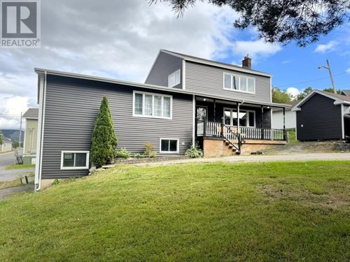 49 Wellington St, Corner Brook, NL, A2H5H9 | Card Image