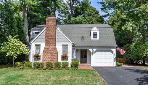 53 Mayo Rd, Wellesley, MA, 02482-1037 | Card Image
