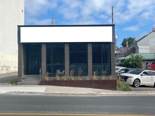 114 Simcoe St, Peterborough, ON, K9H2H4 | Card Image