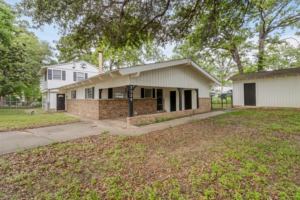 Residential in Tool