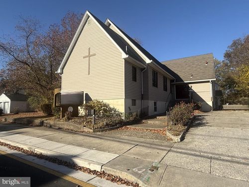 62 Progress Ave, WOODBURY, NJ, 08096-1212 | Card Image