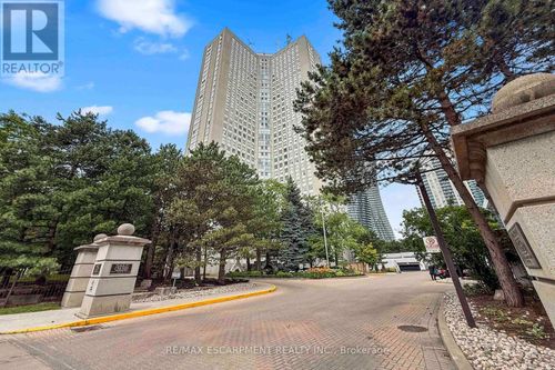 2804-3650 Kaneff Crescent, Mississauga (Mississauga Valleys), ON, L5A4A1 | Card Image