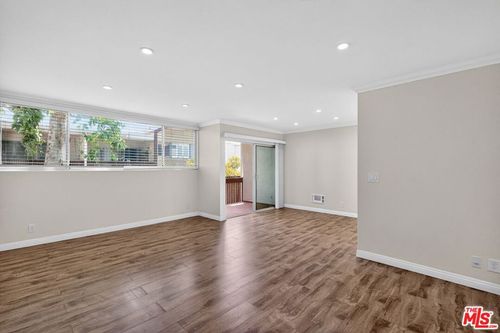 b217-5900 Canterbury Dr, Culver City, CA, 90230 | Card Image