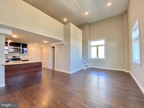 514-1 W Main St, NORRISTOWN, PA, 19401-4766 | Card Image