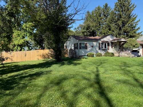 18400 S Parker Rd, Mokena, IL, 60448-9536 | Card Image