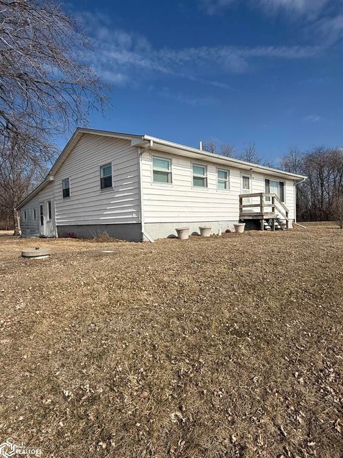 702 180th Ave, Monmouth, IL, 61462-8502 | Card Image