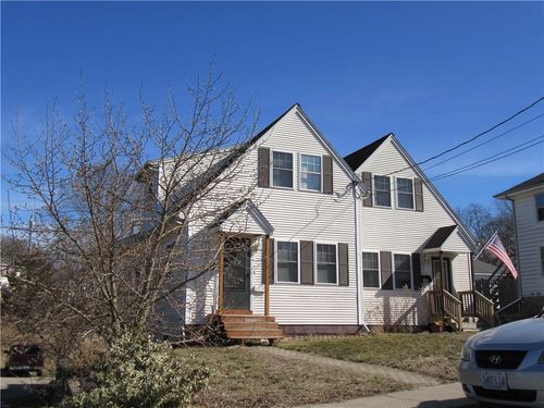23 Pond St, Westerly, RI, 02891-1505 | Card Image