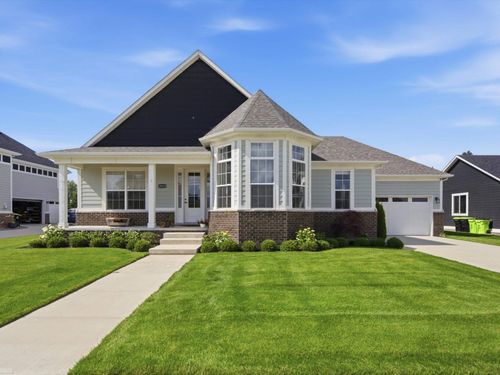 19415 Rachael Dr, Macomb, MI, 48042-5838 | Card Image