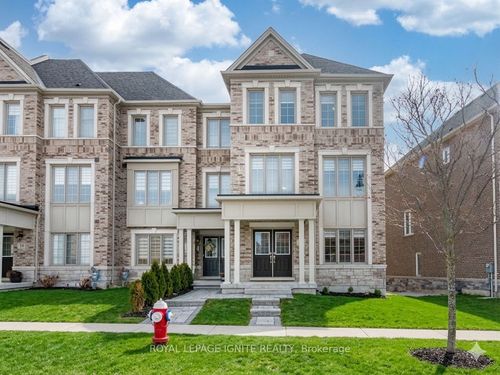 15 Temple Manor Rd, Brampton, ON, L6Y6C4 | Card Image