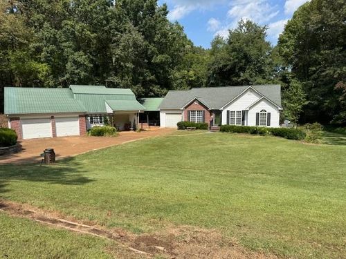 66 Woodrun Dr, Middleton, TN, 38052-8460 | Card Image