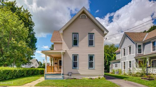 39 Temple St, Gloversville, NY, 12078-2120 | Card Image