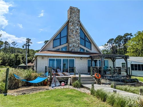 83 Island Dr, Gwynn, VA, 23066 | Card Image