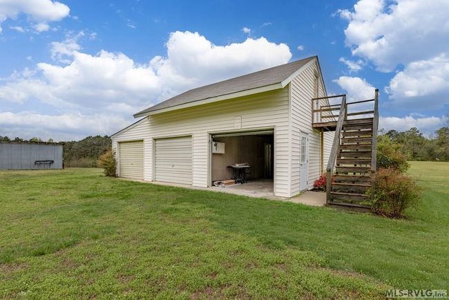 Garage | Image 32