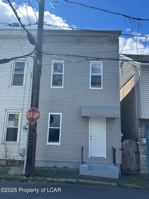 125 Carbon St, MINERSVILLE, PA, 17954-1408 | Card Image