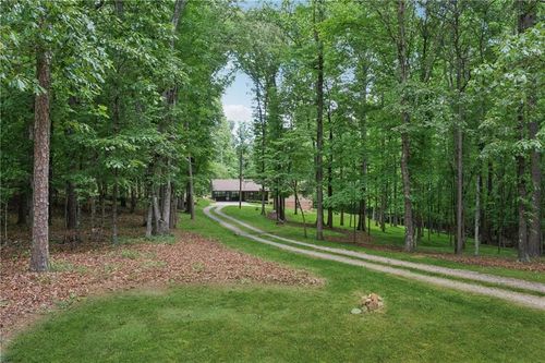 2270 Dinsmore Rd, Alpharetta, GA, 30004-2745 | Card Image