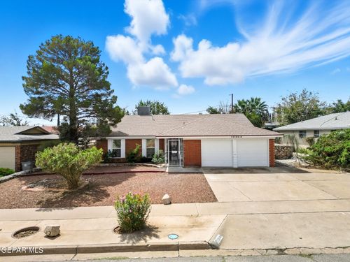 10304 Woodruff Ct, El Paso, TX, 79925-6355 | Card Image