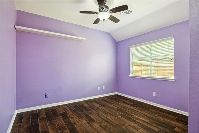 Another view of the secondary bedroom | Image 24