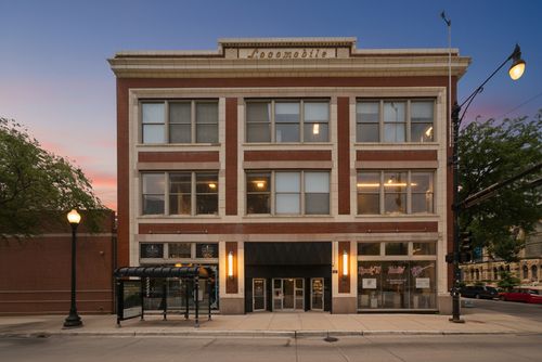 103-2000 S Michigan Ave, Chicago, IL, 60616-4748 | Card Image