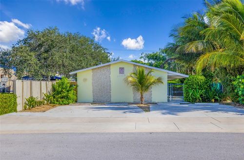 1008 18th Ave N, Lake Worth, FL, 33460-6702 | Card Image