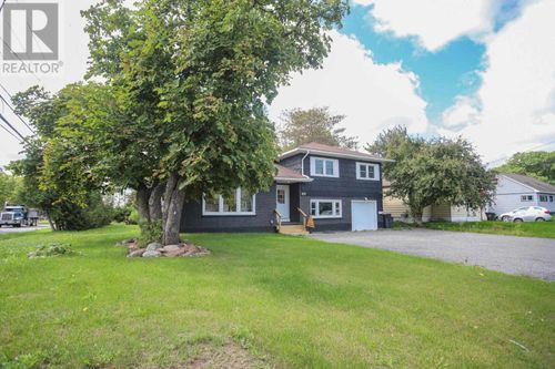 413 Northern Ave E, Sault Ste. Marie, ON, P6B4J2 | Card Image