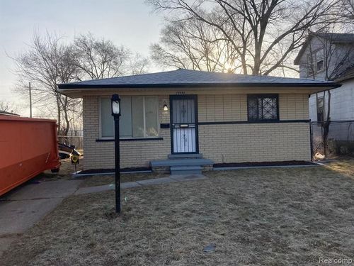 20442 Greenlawn St, Detroit, MI, 48221-1150 | Card Image