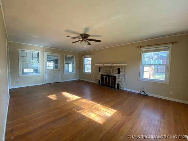 911 S 6 Th St, House other with 3 bedrooms, 3 bathrooms and null parking in Ponca City OK | Image 7